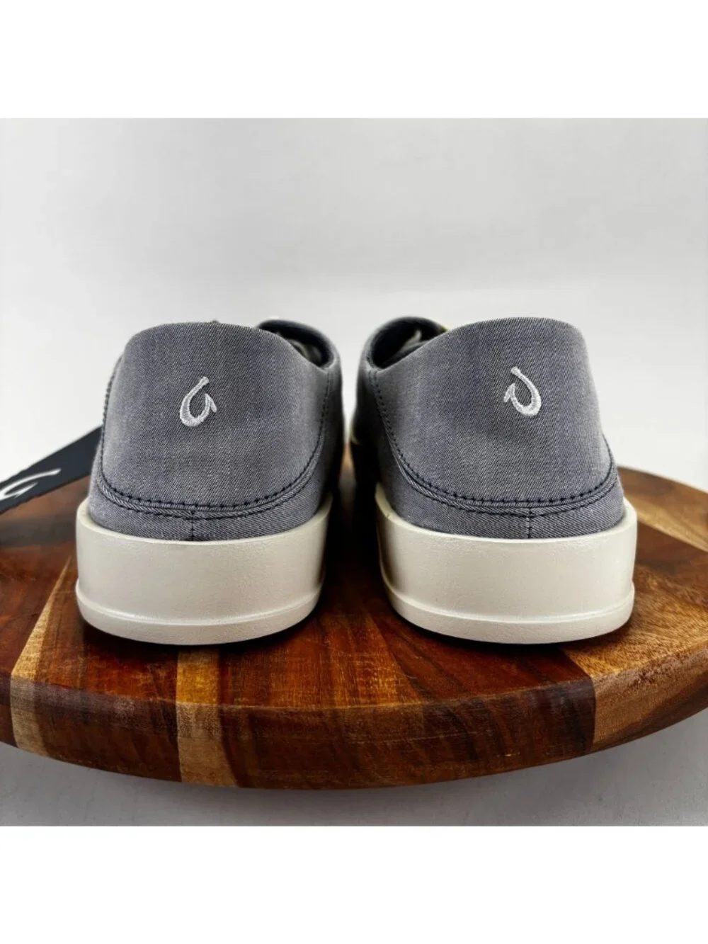Olukai Mens Size 11 Tradewind Sneakers Blue Casual Canvas Lightweight Shoes NWT